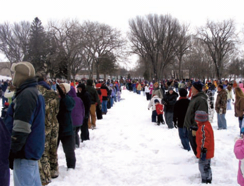 The city’s true winter extravaganza is making snow angels on the Capitol Mall. In 2007, 8,962 individuals helped Bismarck set an all-time participation record.