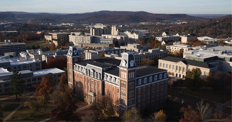 Old Main.jpg Old Main.jpg