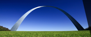 The Arch in St. Louis is just one of the many attractions in large cities throughout the Midwest.